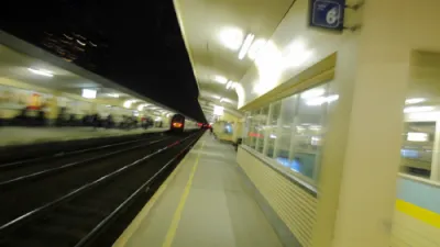 Porte donnant sur la voie